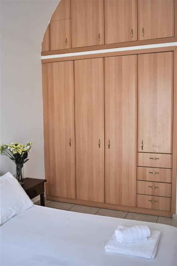 Emorfia Apartment Kamari  Luaran gambar